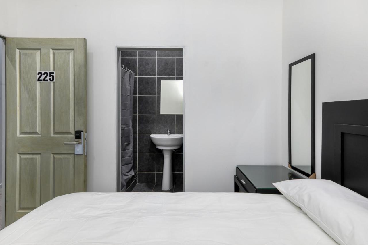 Inn & Out Express Sea Point Cape Town Ngoại thất bức ảnh