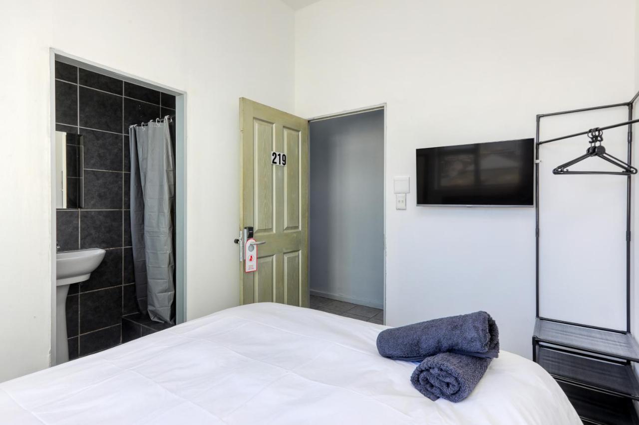 Inn & Out Express Sea Point Cape Town Ngoại thất bức ảnh