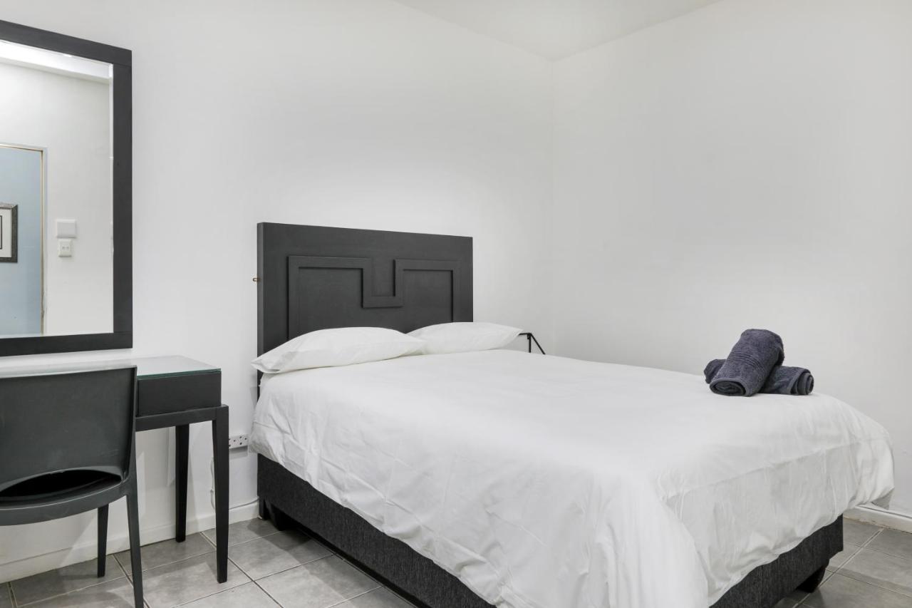 Inn & Out Express Sea Point Cape Town Ngoại thất bức ảnh