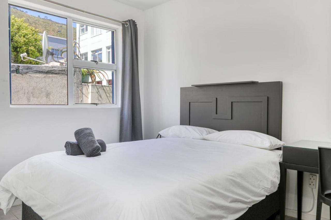 Inn & Out Express Sea Point Cape Town Ngoại thất bức ảnh