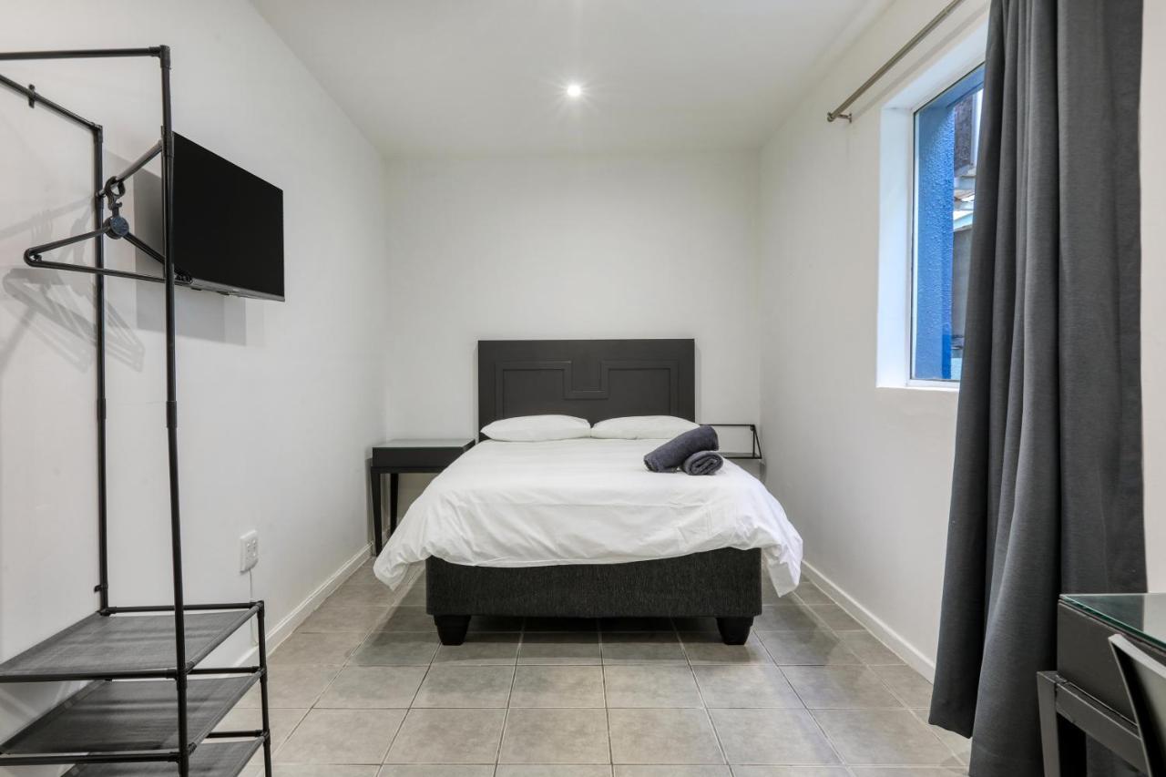 Inn & Out Express Sea Point Cape Town Ngoại thất bức ảnh